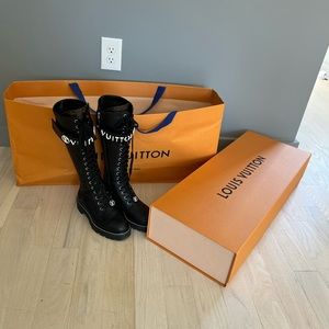 LOUIS VUITTON territory flat high ranger boots black size 36